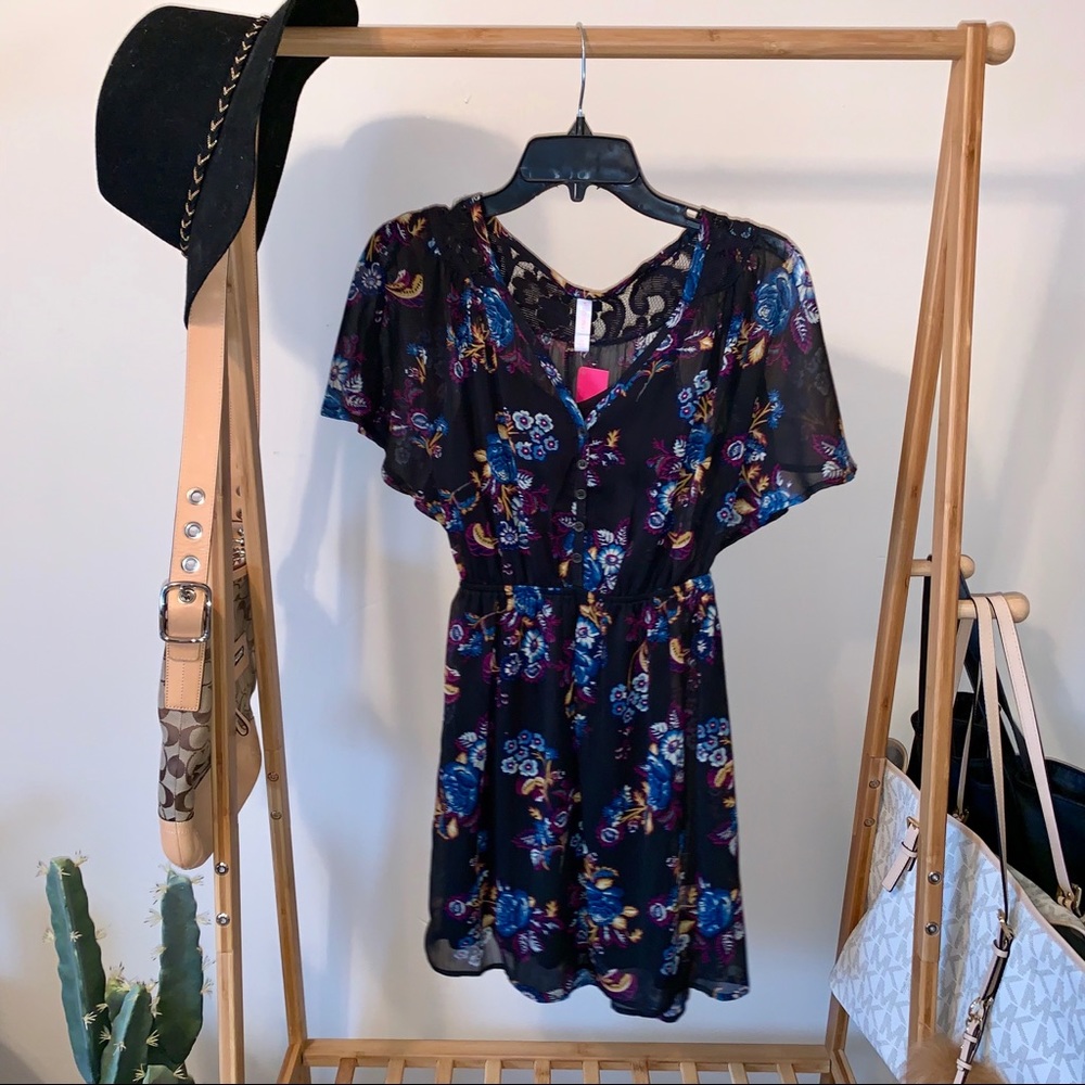 NWT🖤 Floral Xhilaration dress
